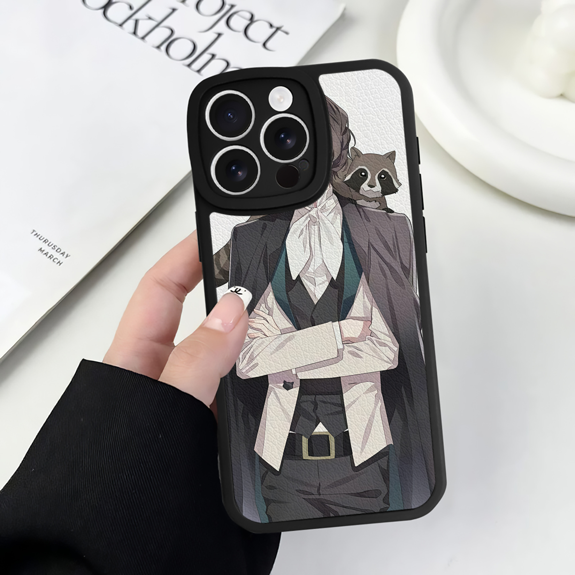 （画像用） 文豪ストレイドッグス Bungo Stray Dogs 【iPhone 16シリーズ対応】シリコンスマホケース（レザー調） 材質：シリコン
